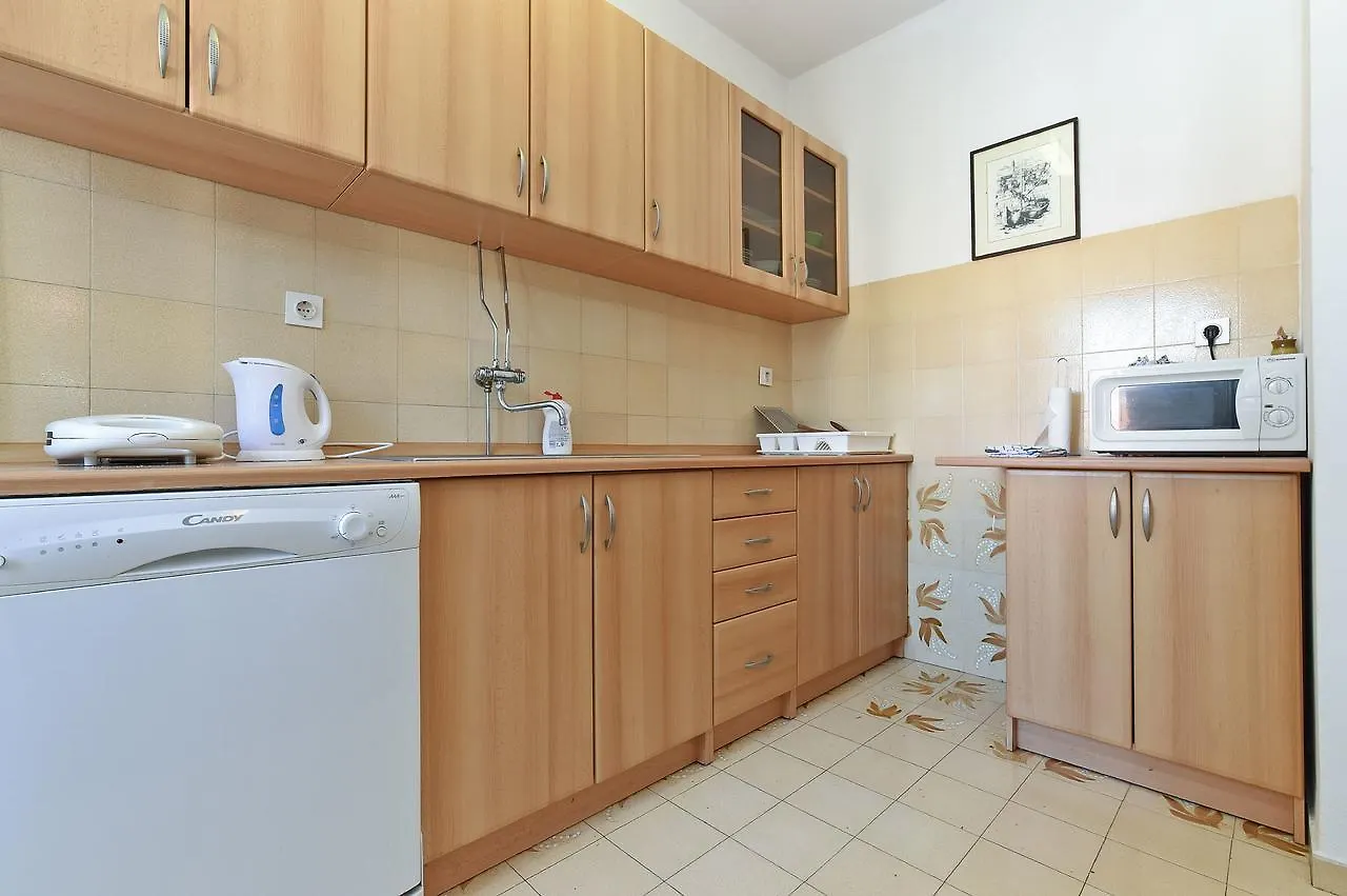 Apartments Josip 74 Pula 0*,