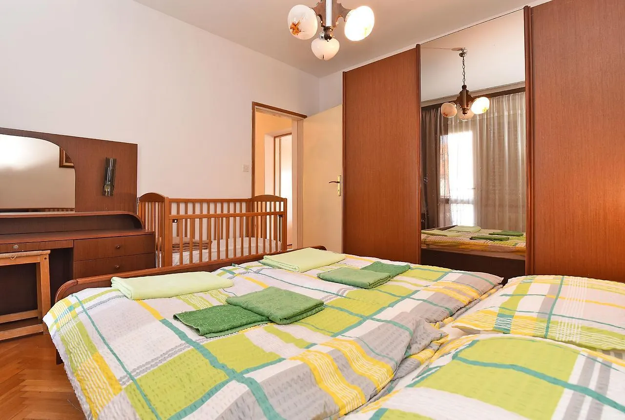 Apartments Josip 74 Pula Croatia