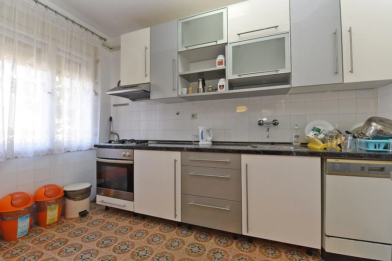 Apartments Josip 74 Pula Croatia
