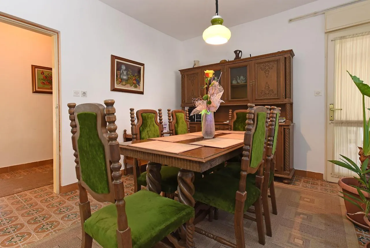 Apartments Josip 74 Pula 0*,  Croatia