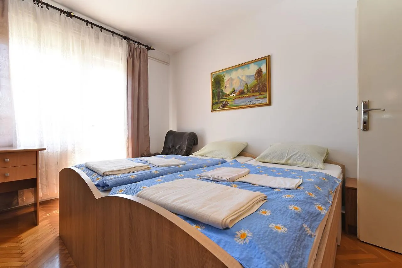 Apartments Josip 74 Pula 0*,  Croatia