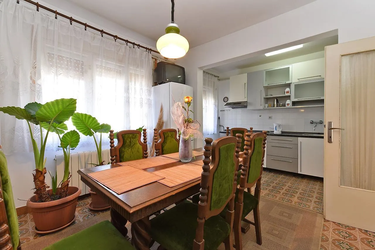 Apartments Josip 74 Pula