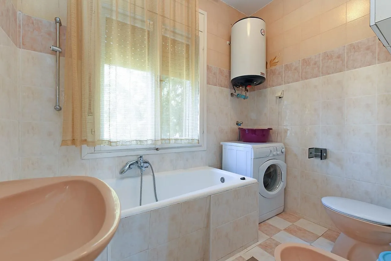 Apartments Josip 74 Pula 0*,